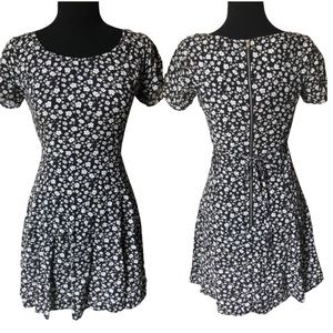 Forever 21 floral mini dress